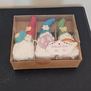 NIB Cottontail Lane 3 Gnome Soft 6" Plush Figurines Rainbow Peace Flowers Love